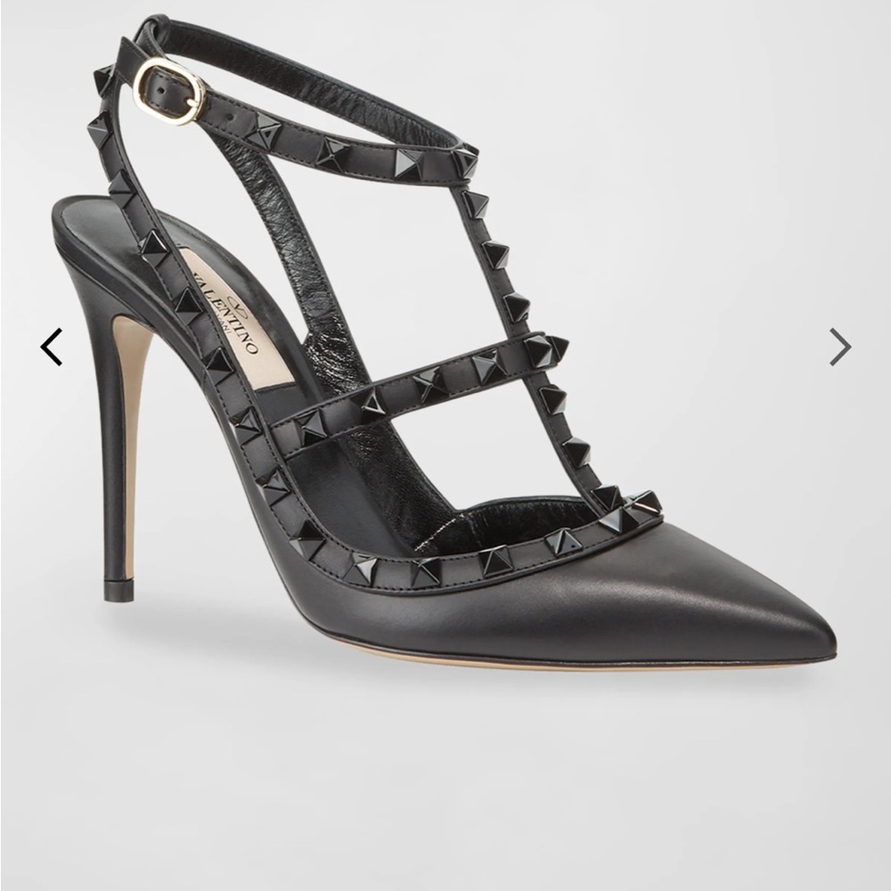 Valentino rockstud heels pumps 10.5 (40.5) fits like a 10